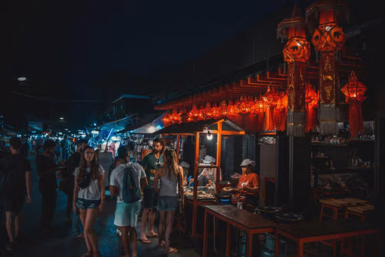 Tempat Makan 24 Jam